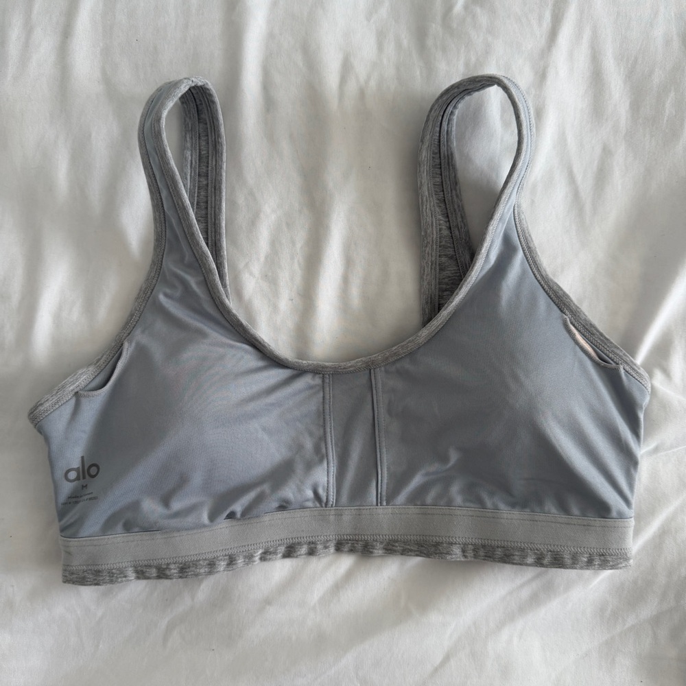 Alo Yoga Alosoft Center Stage Bra Heather Grey Medium Athletic Sports Bra - Picture 10 of 11